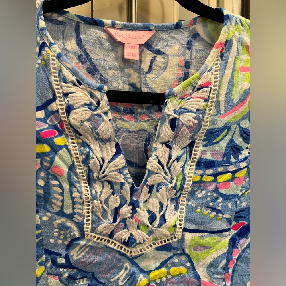 LILLY PULITZER Lyndsea Tunic Blue Peri Pinch Pinch XXS Style# 29175 - Picture 10 of 11